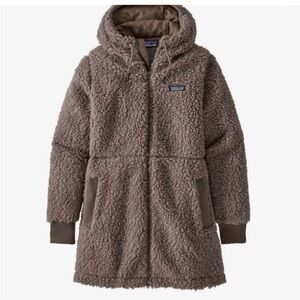 Patagonia Women's Dusty Mesa Parka Women’s Large in furry taupe like new!